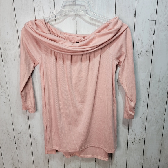 CBR Tops - New CBR Women's Top Size Large Off Shoulder Peach Split Side Stretch Knit Shirt.